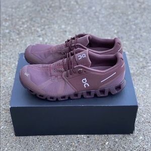On Cloud Monochrome Women's Size 9.5 / EUR 41 Grape Running Shoe